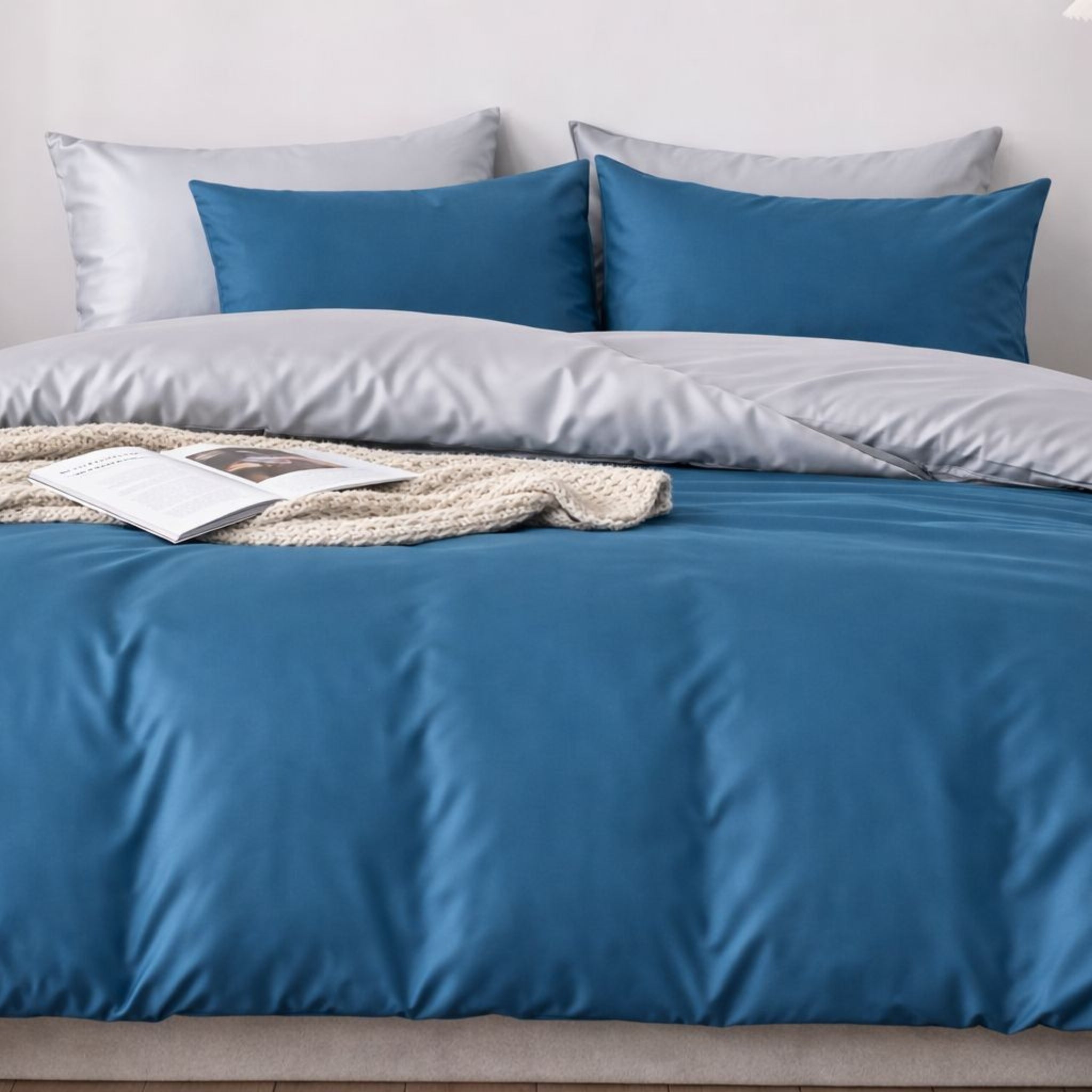 Cotton Satin & 100% Cotton Double-Face Duvet Set